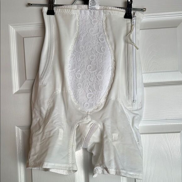 Freeman Girdle - Picture 3 of 4